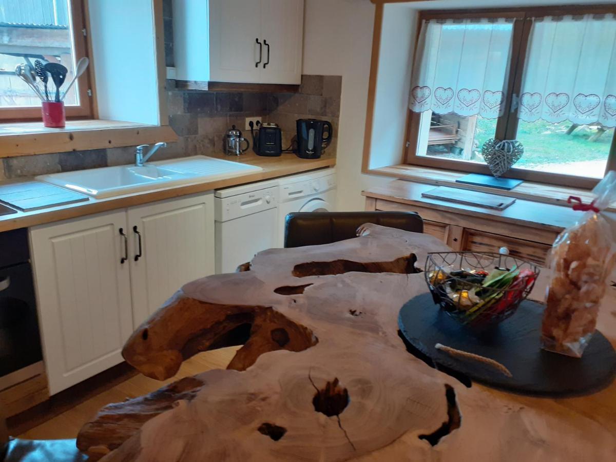 La Grange De Pimberty - Beautiful Apartments 27 Miles From Geneva Vailly Exterior foto