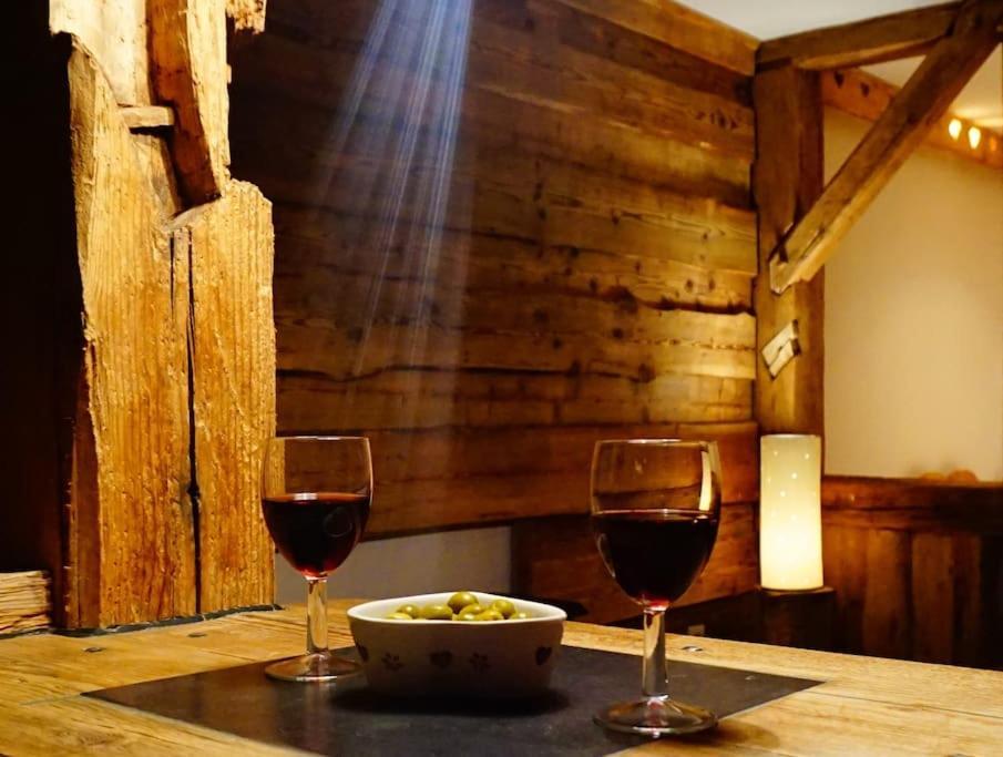 La Grange De Pimberty - Beautiful Apartments 27 Miles From Geneva Vailly Exterior foto